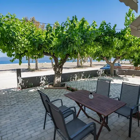 Apartament Kerasioti Pefki (Evia)